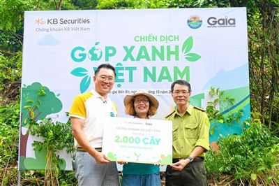 Chứng khoán KB Việt Nam trồng hàng ngàn cây để “Góp Xanh Việt Nam”