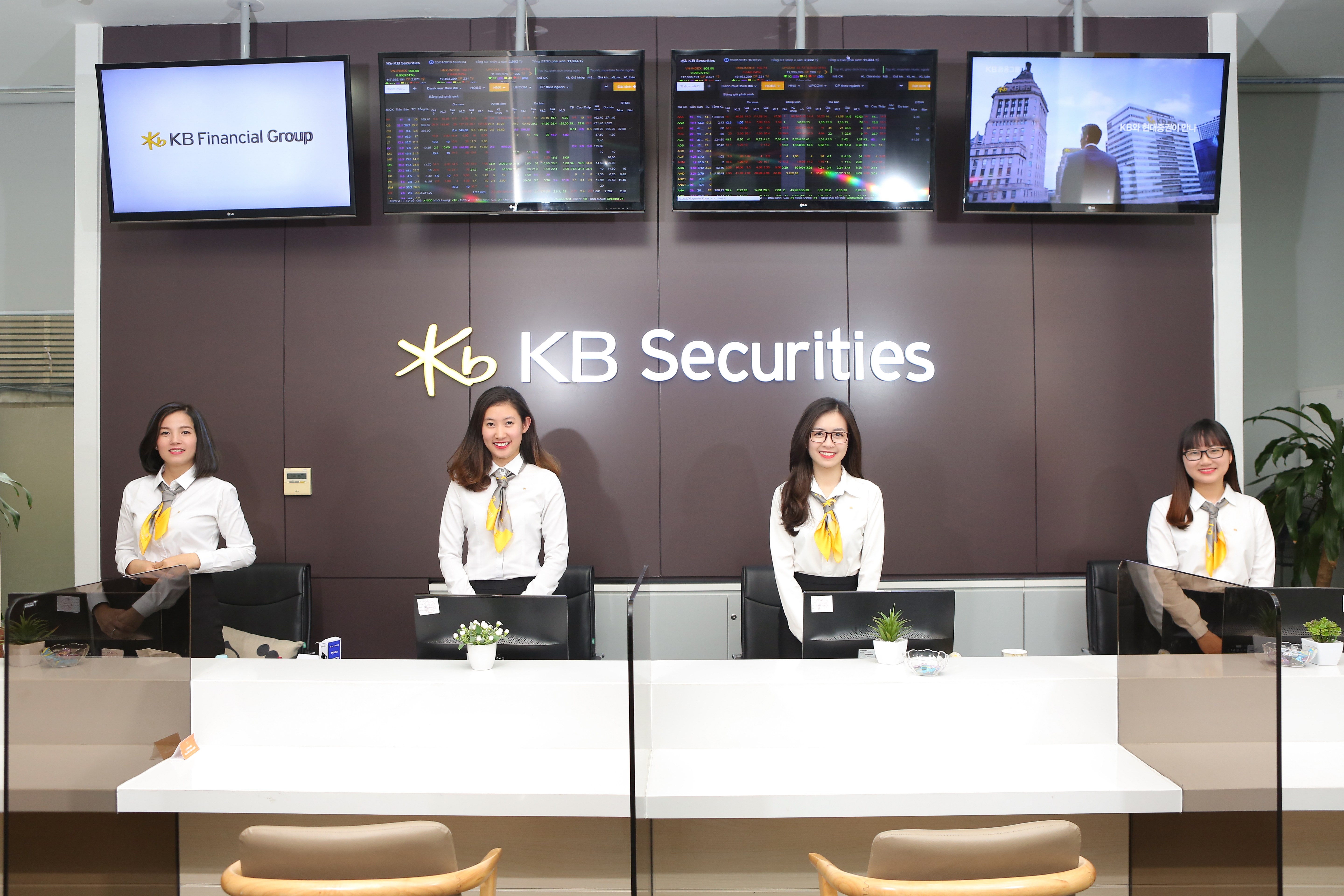 Press release: KB Securities Vietnam has officially approved to offer shares to raise chartered capital