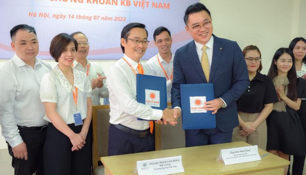 KB Securities Vietnam and Dai Nam University signed long-term agreement