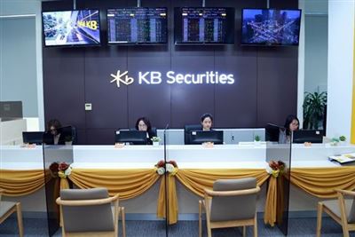 TCBC: Chứng khoán KB Việt Nam chính thức được chấp thuận hồ sơ đăng ký chào bán cổ phiếu để tăng vốn điều lệ